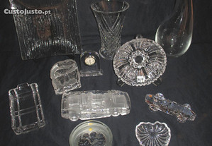 Conjunto de peças em vidro lapidado e cristal