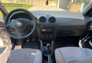 Seat Ibiza 1.2 Gasolina 75cv - 02