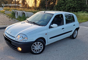 Renault Clio Muito bom estado economico AC - 02