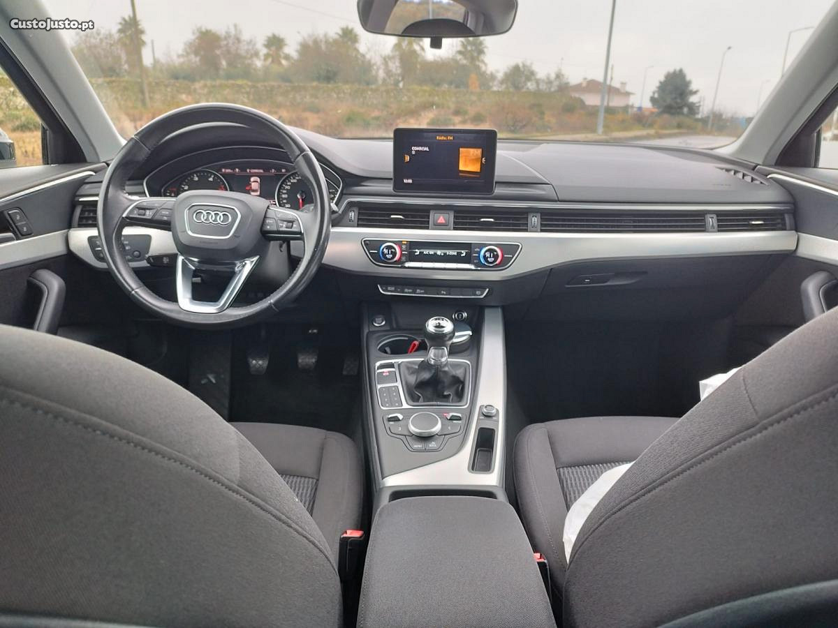Audi A4 Limousine