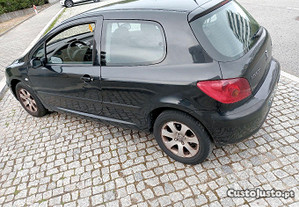 Peugeot 307 1.4 HDi 5 lugares diesel - 02