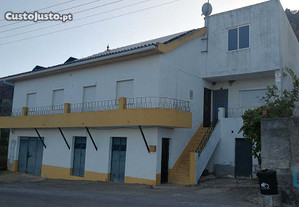 Casa / Villa T4 em Castelo Branco de 130,00 m²