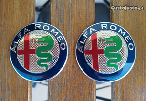 2 smbolos, emblemas Alfa Romeo prateado