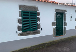 Casa na Ponta da Fajã (ilha das Flores)