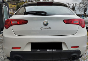 Alfa Romeo Giulietta 2.0 JTDM DISTINCTIVE - 5 Portas - Diesel - OPORTUNIDAD - 12