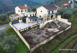 Casa de aldeia T3 em Vila Real de 208,00 m²