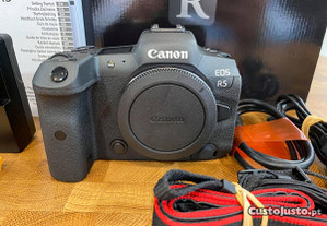 Corpo Canon EOS R5 e 2 lentes RF 70-200mm, RF 15-35mm