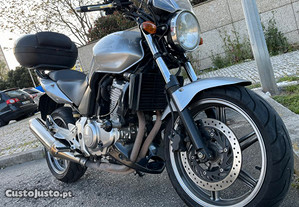Moto Honda CBF500
