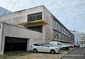 Prédio em Lisboa de 4520,00 m²
