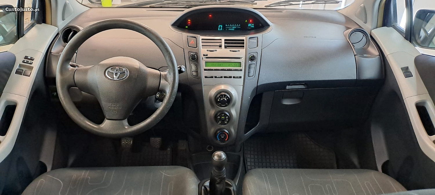 Toyota Yaris 1.0 VVT