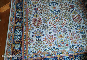 Carpete persa retangular