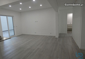 Apartamento T3 em Faro de 90,00 m²