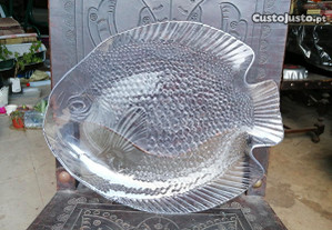travessa/prato grande em vidro , forma de peixe