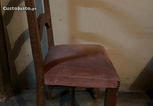 Cadeira antiga