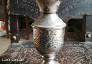 jarra antiga em metal , casquinha
