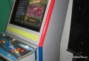 Máquina de jogos arcade com 1299 jogos