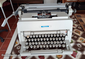 Máquina antiga de escrever