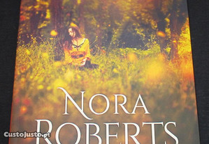 Livro Destinos de Paixão Nora Roberts