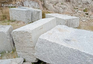 Pedra/ granito/ Alvenaria para muros