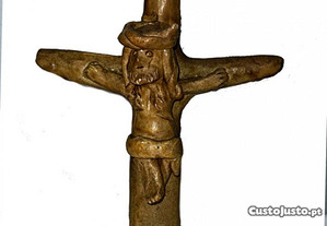 Crucifixo Rosa Ramalho