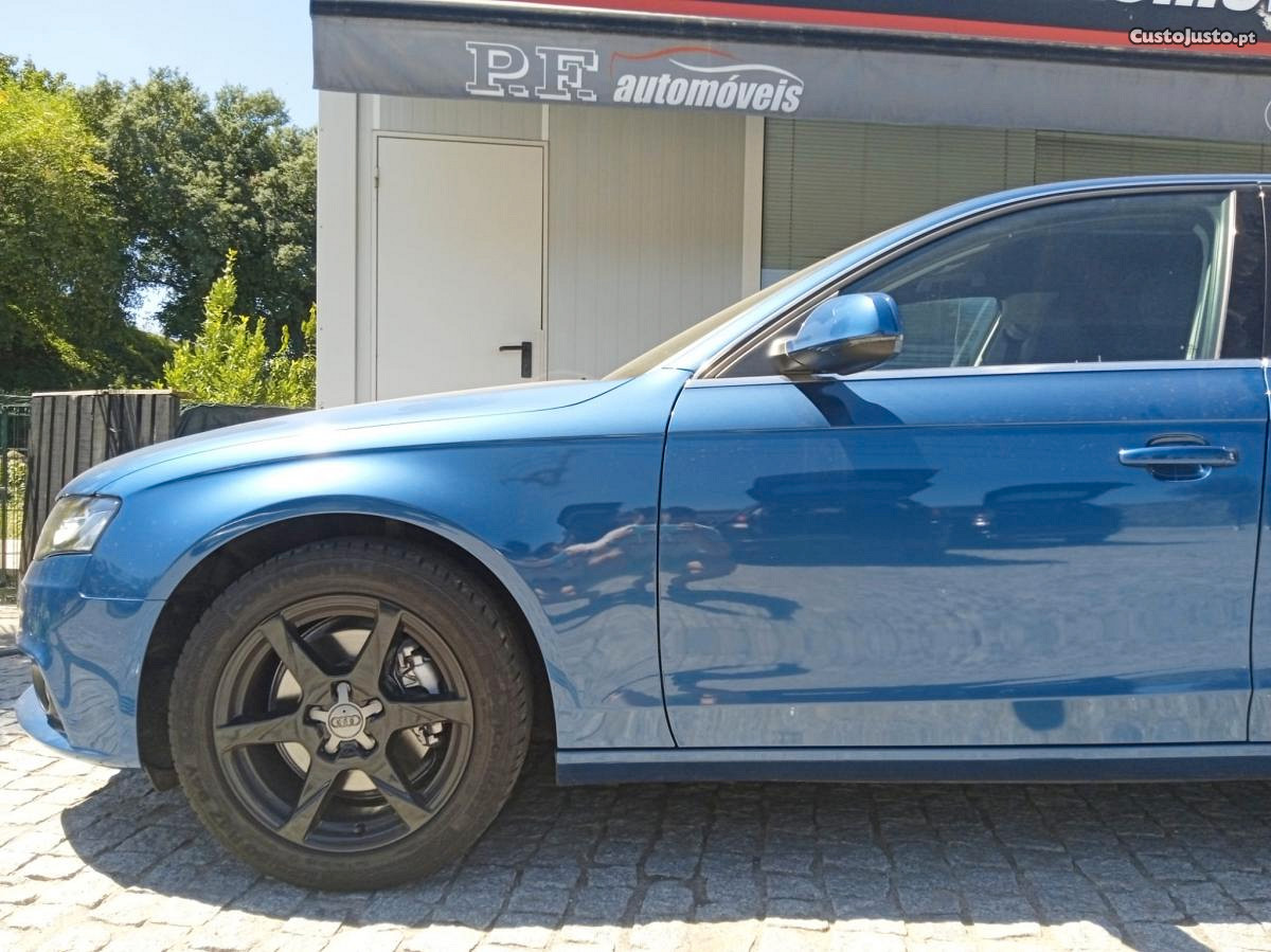 Audi A4 TFSI EXCLUSIVE MULTITRONIC