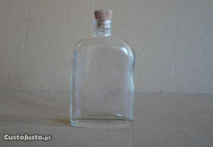 Pequeno frasco antigo