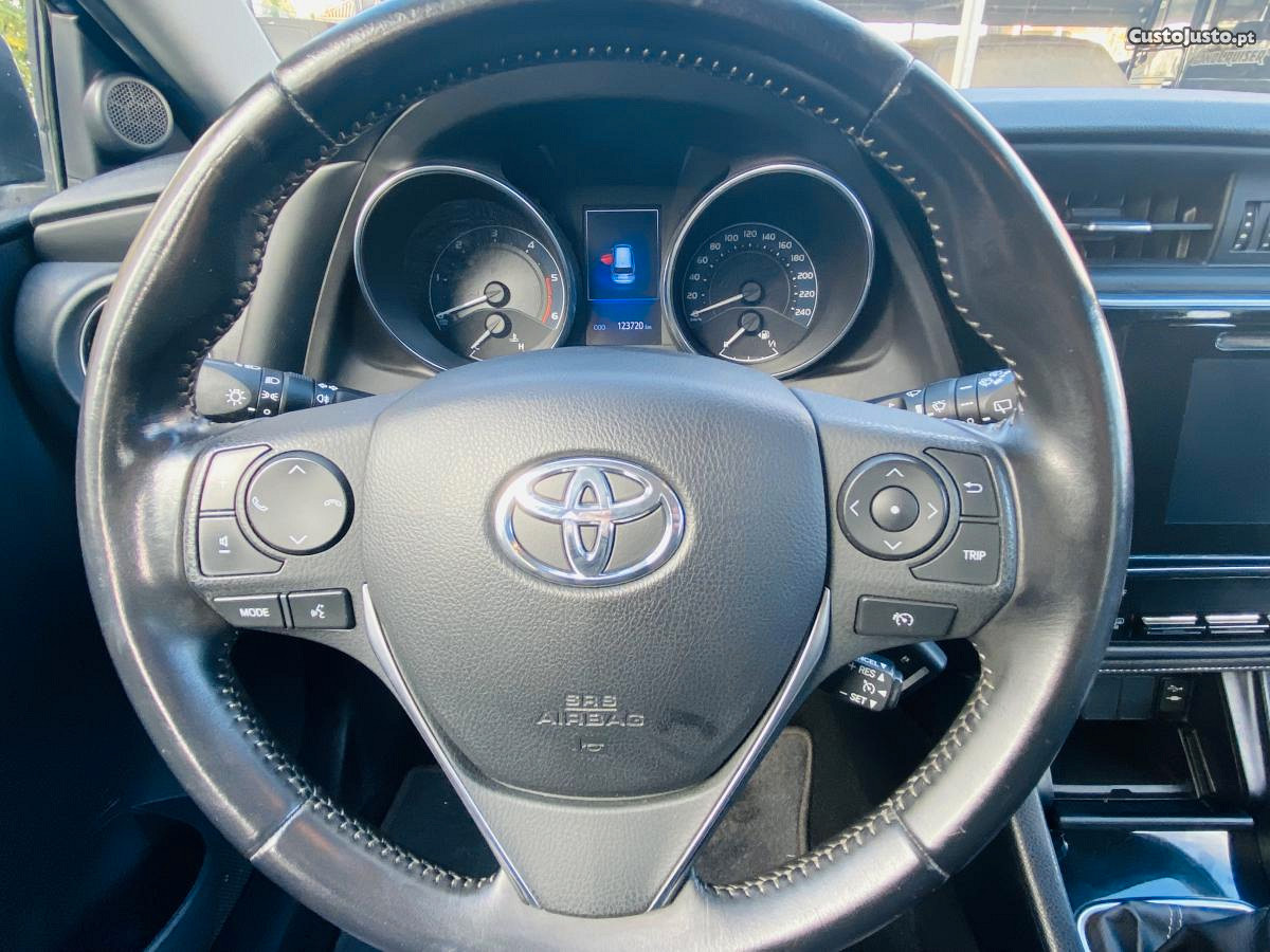 Toyota Auris Touring Sports 1.6 D