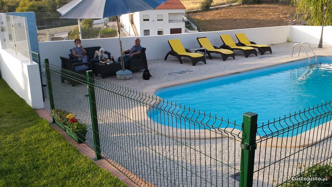 Apartamento com jardim e piscina privada