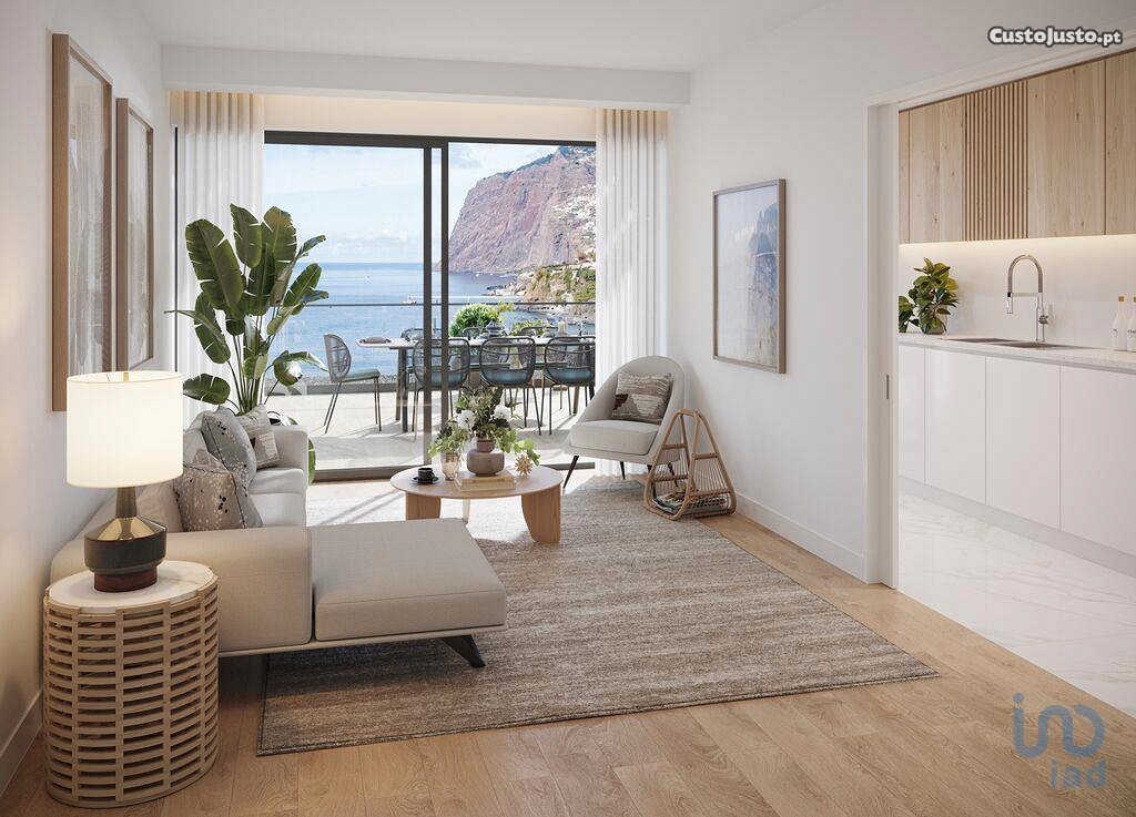 Apartamento T3 em Madeira de 162,00 m²