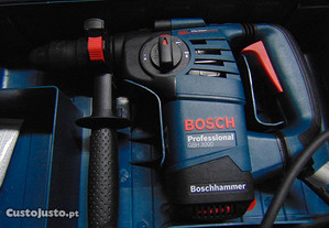 Martelo Bosch Profissional GBH 3000 já com 3 anos