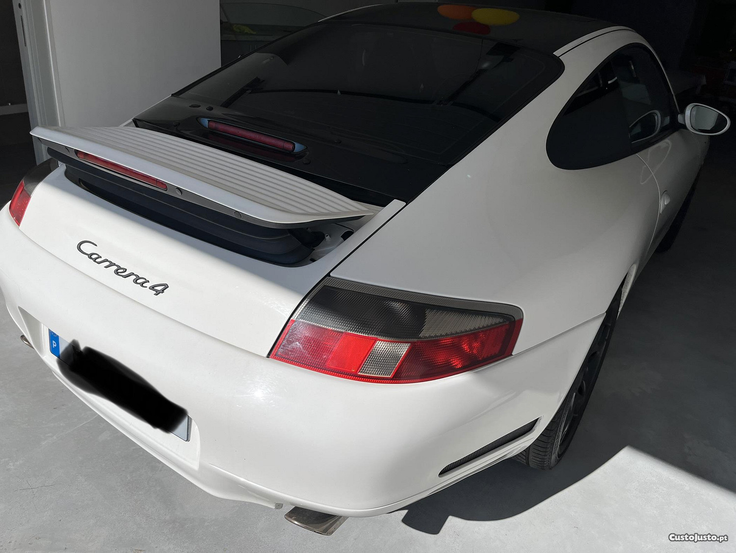Porsche 911 Carrera 4 996