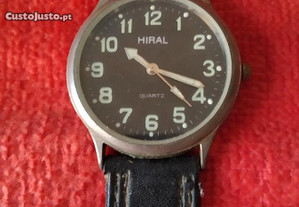 Relógio vintage Hiral para peças
