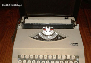 Máquina Escrever Oliva 2002