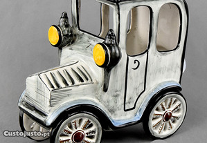 Figura de carro antigo em Faiança, pintado à mão