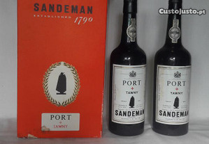 2 garrafas de Porto Sandeman 1 cruz (selo antigo)