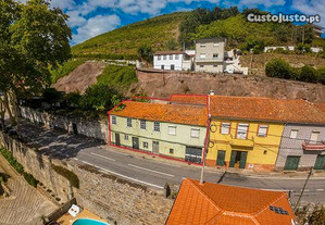 Moradia com Vistas Deslumbrantes sobre o Rio Douro