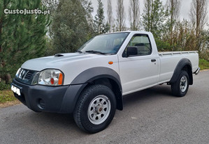 Nissan Pick Up 4x4 Cab Simples
