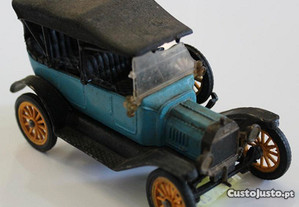 Carro de Coleção Ford Model T 1915