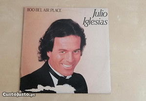 Julio Iglesias 1100 Bell Hair Place