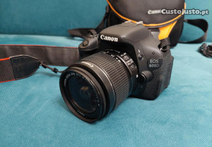 Câmara Canon EOS 600D