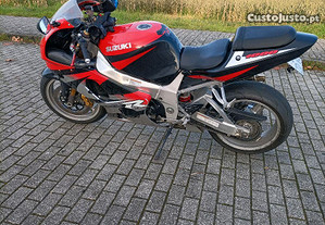Suzuki GSXR 1000 k1