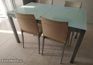 4 Cadeiras para mesa de cozinha
