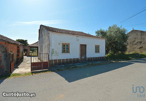 Casa de aldeia T2 em Leiria de 128,00 m²