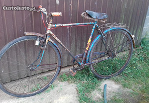 Bicicleta pasteleira antiga com mudanças 1963