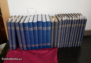 MOEDA. Revista mensal de numismática. 21 Volumes encadernados 1973-2008).