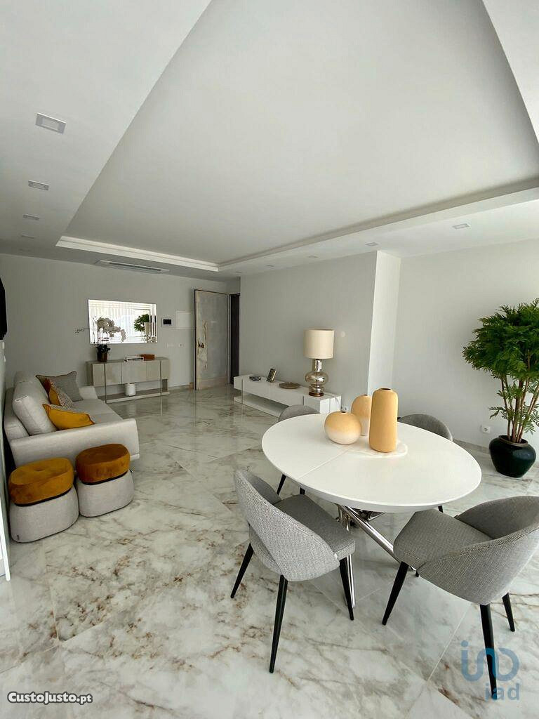 Apartamento T3 em Faro de 129,00 m²