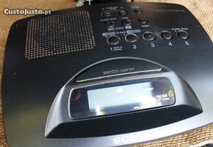 Rádio despertador digital c/ radio / sony impecáve
