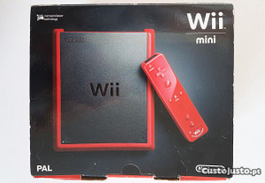 Nintendo Wii Mini + Caixa + Acessórios + 2 Jogos