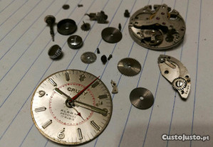 Máquina relógio antigo cauny alarme