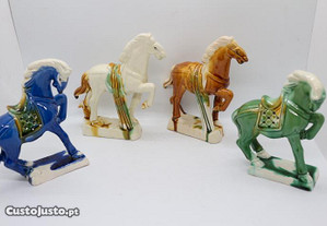 4 Cavalos Porcelana Chinesa Antiga Dinastia Tang